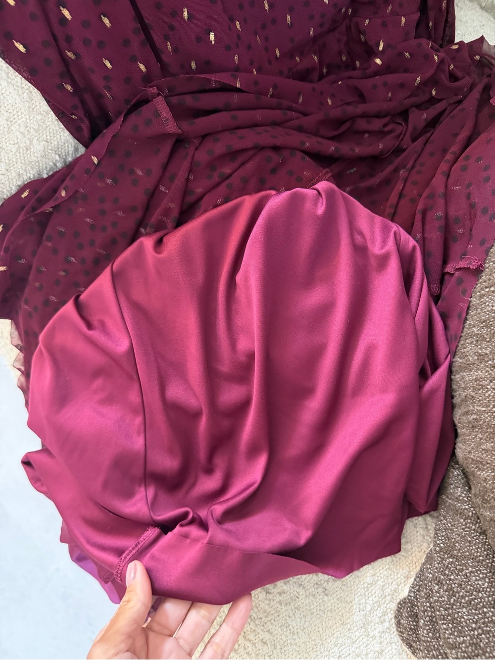 Anne Klein Burgundy Metallic Dot Puff Sleeve Maxi Dress Size S - Picture 7 of 8
